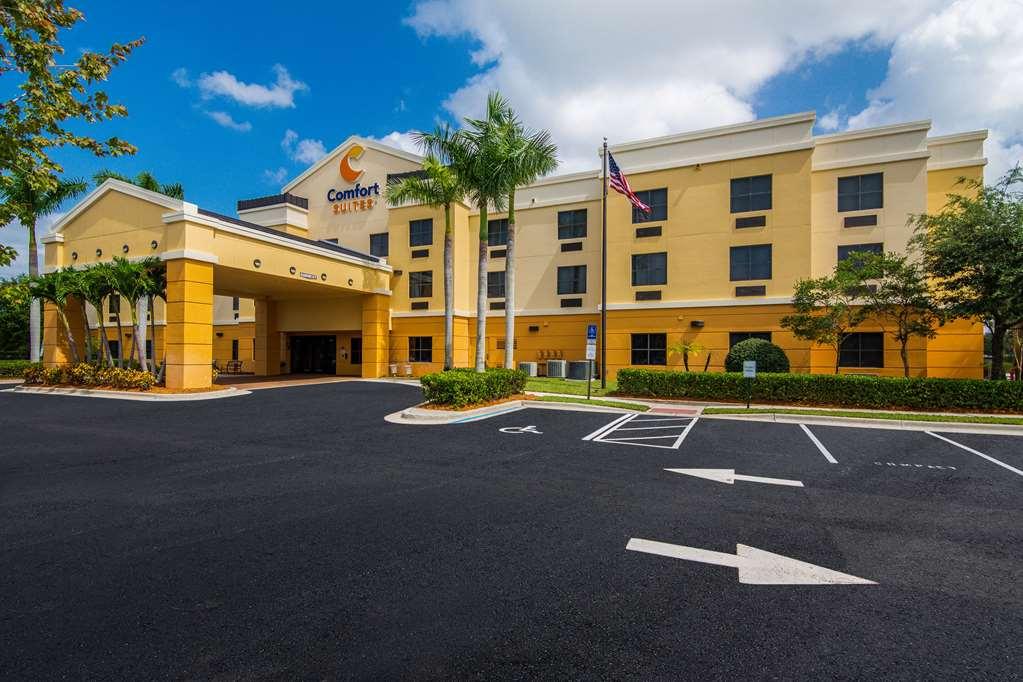 Comfort Suites Vero Beach I-95 מראה חיצוני תמונה