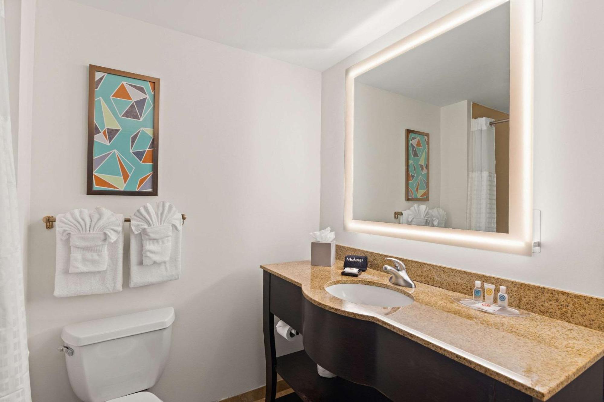 Comfort Suites Vero Beach I-95 מראה חיצוני תמונה